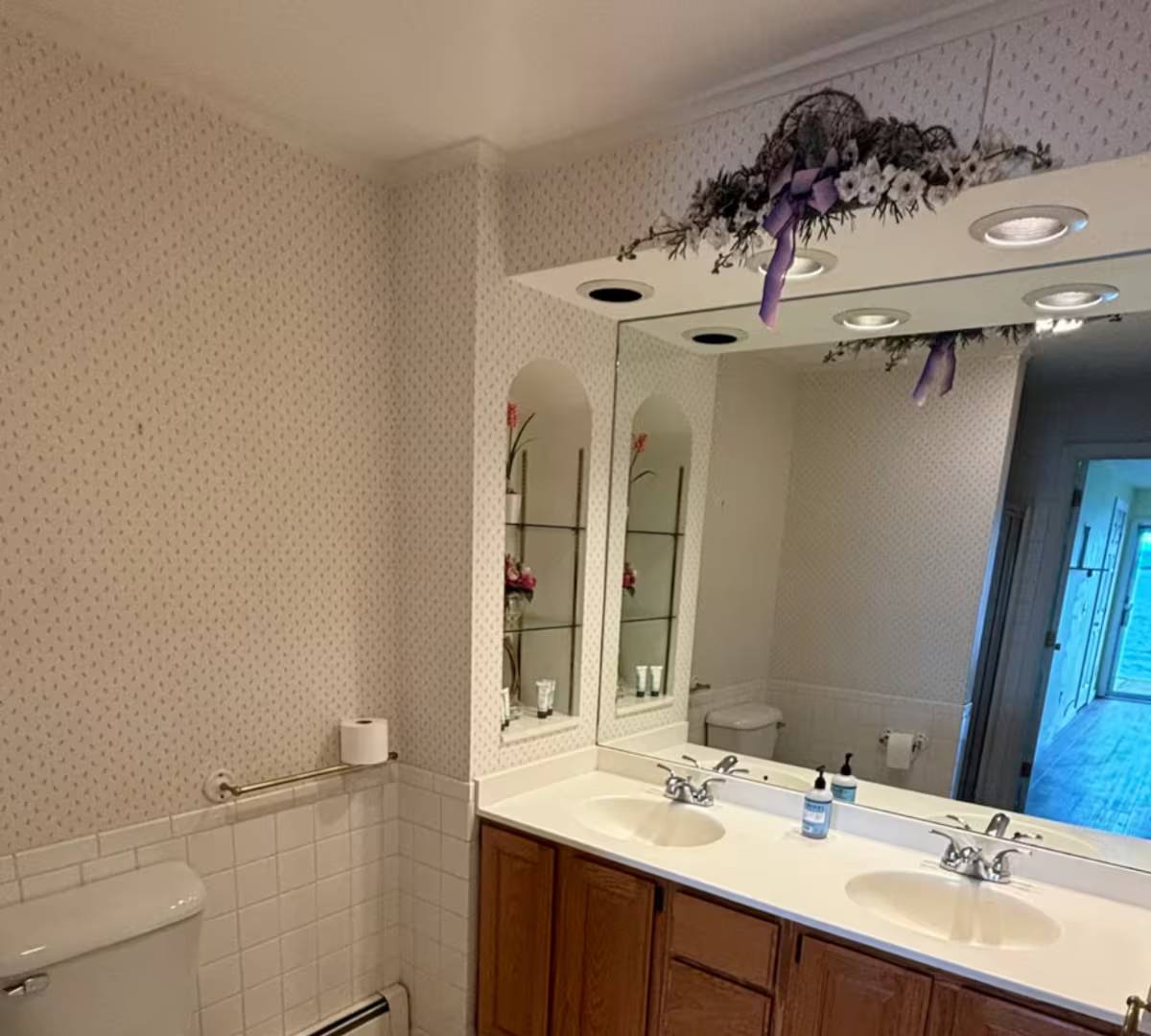 Property B Bathroom 1