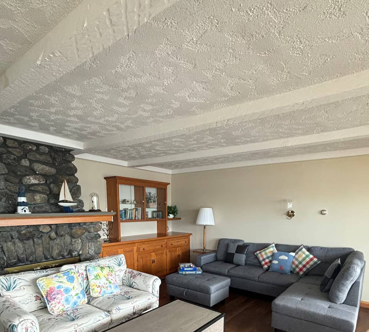 Property B Kitchen 8